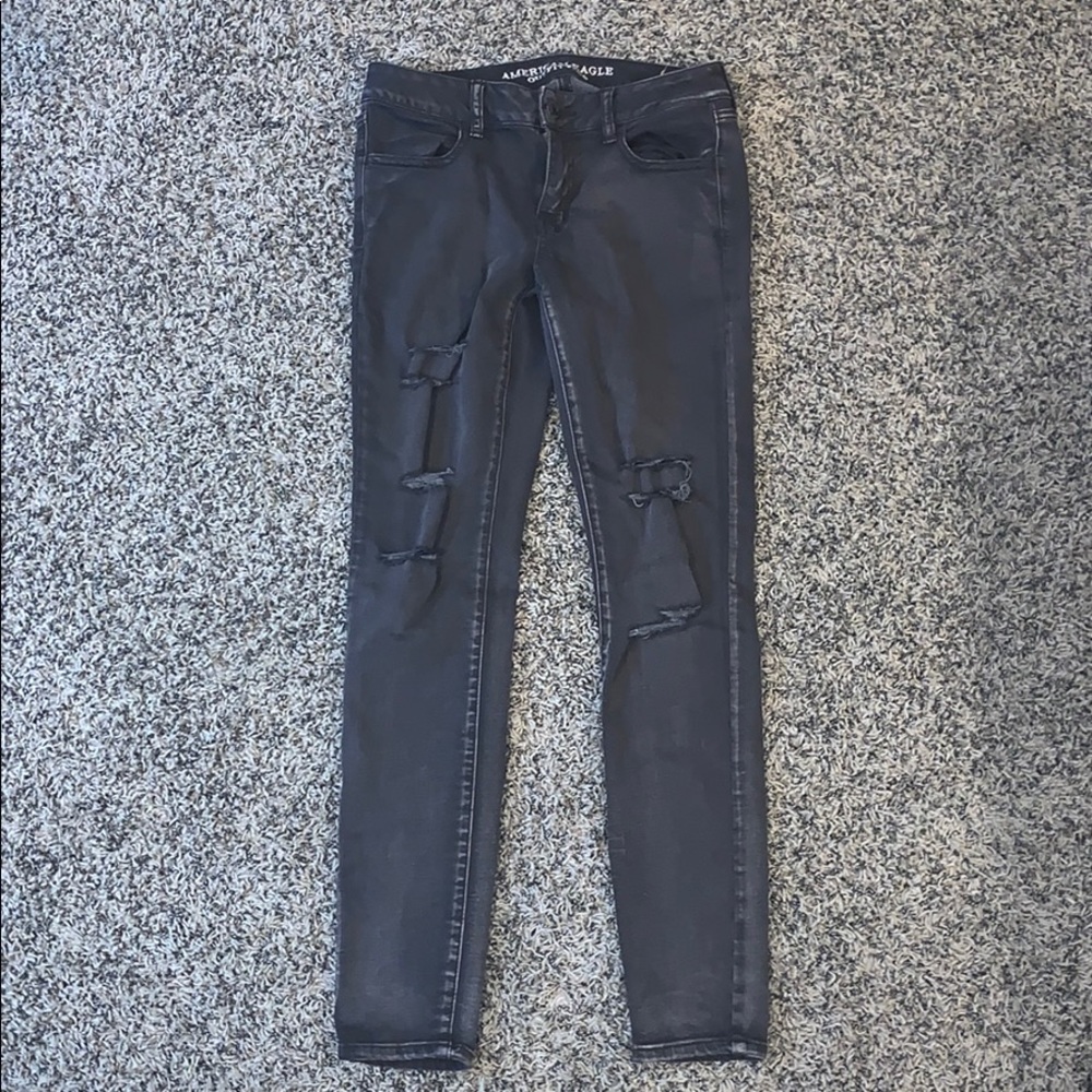 American Eagle destroyed skinny jeggings
